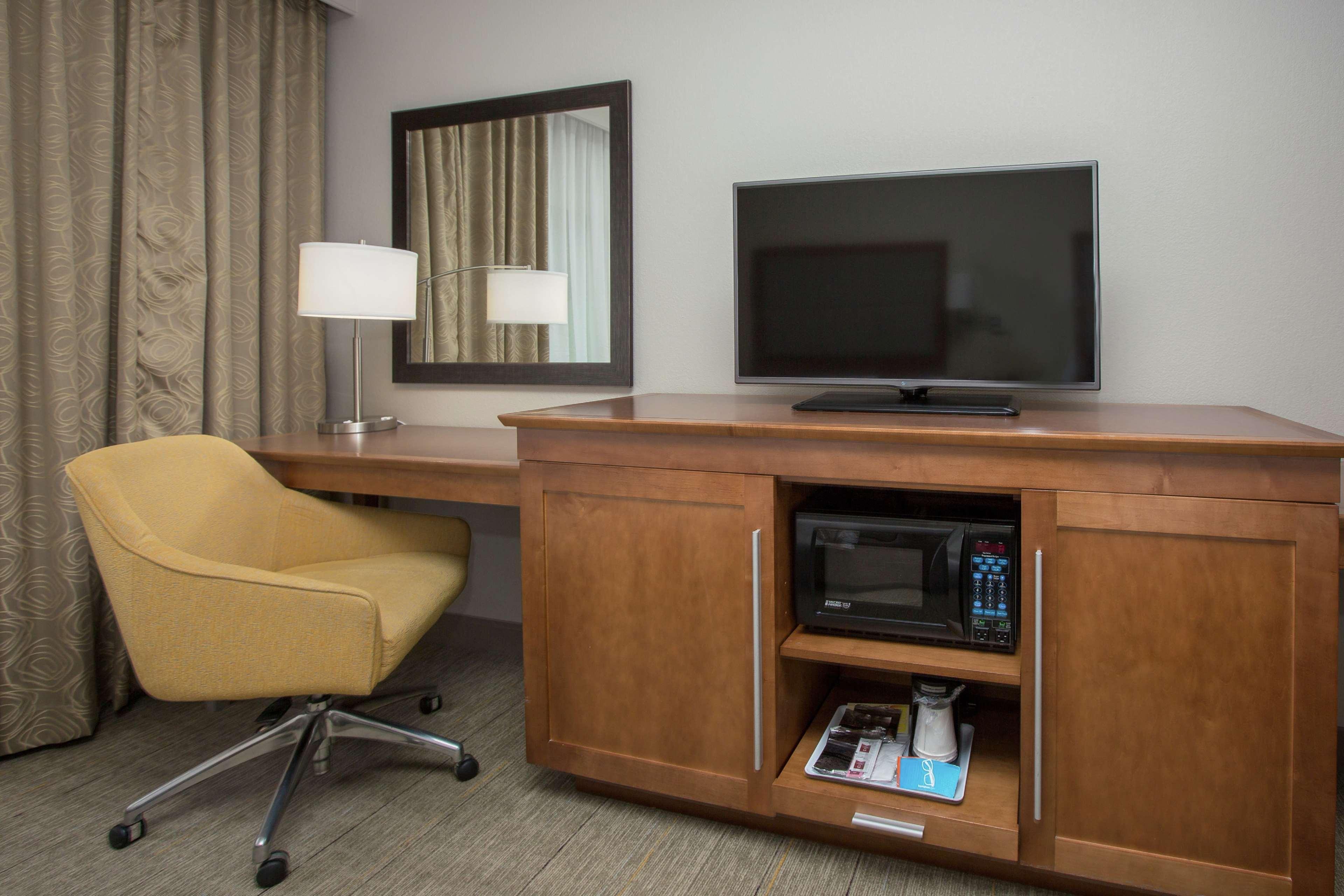 Hampton Inn & Suites - Knoxville Papermill Drive, Tn Εξωτερικό φωτογραφία