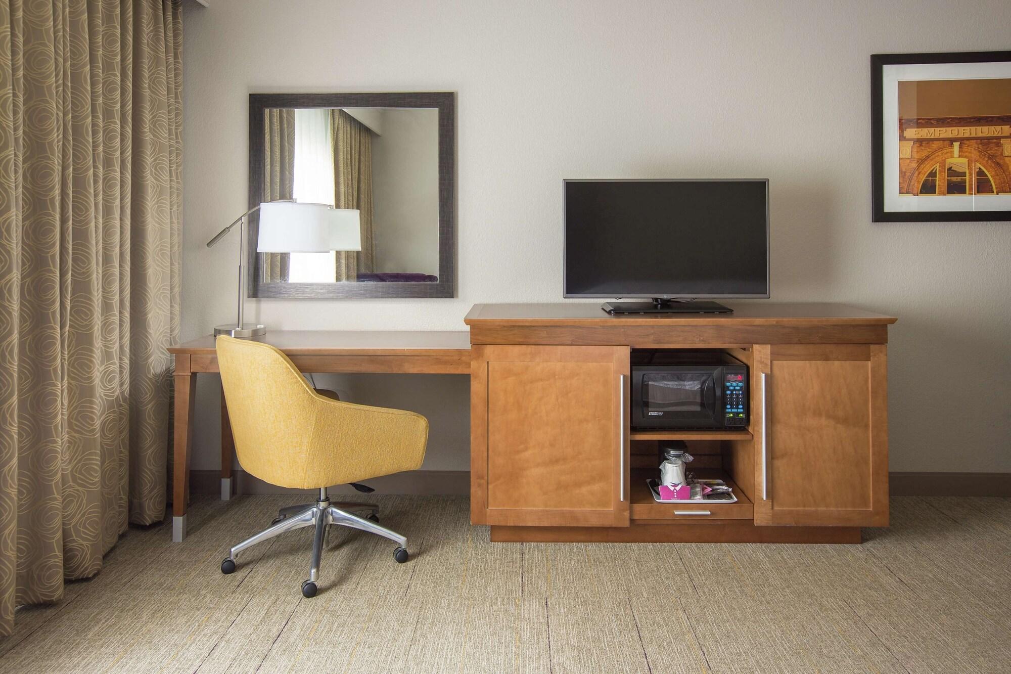 Hampton Inn & Suites - Knoxville Papermill Drive, Tn Εξωτερικό φωτογραφία